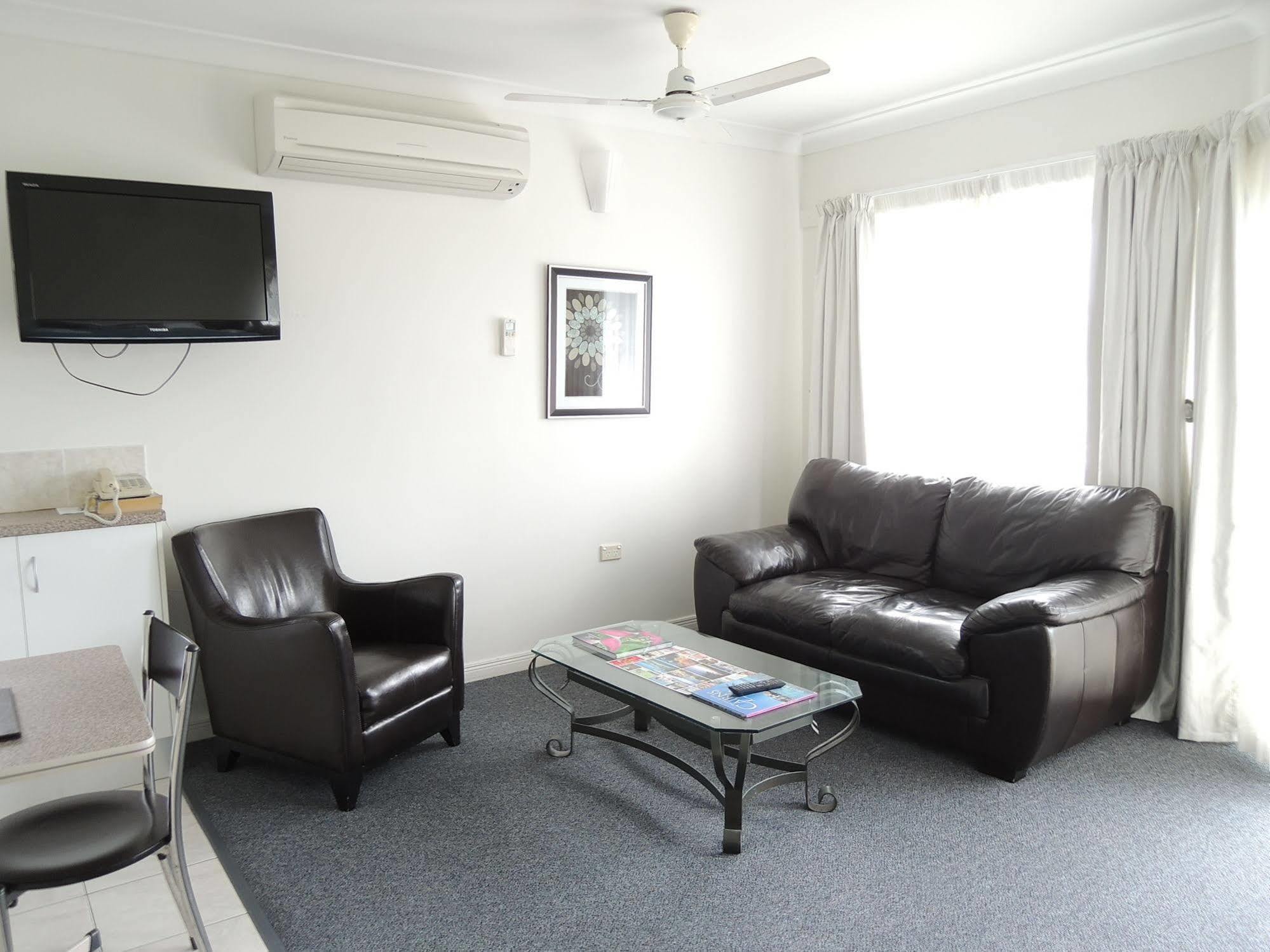 Motel Reef Palms Cairns Esterno foto