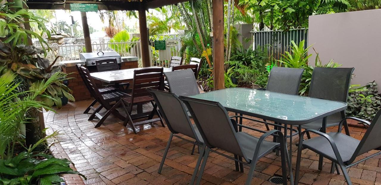 Motel Reef Palms Cairns Esterno foto